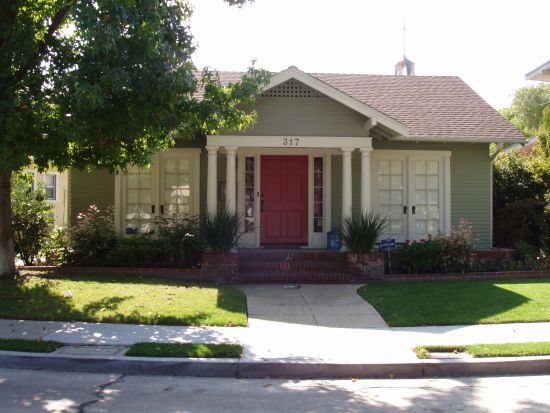 red door house.jpg